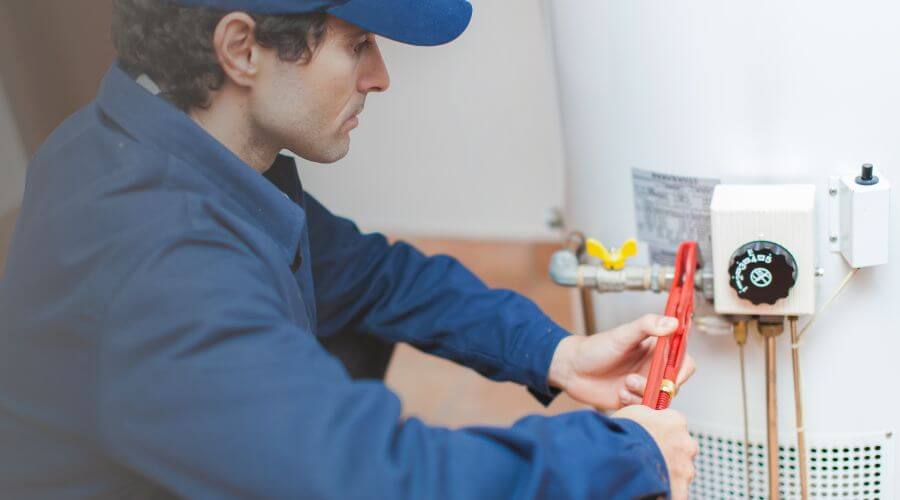 Local annual plumbing maintenance in Lincoln, IA